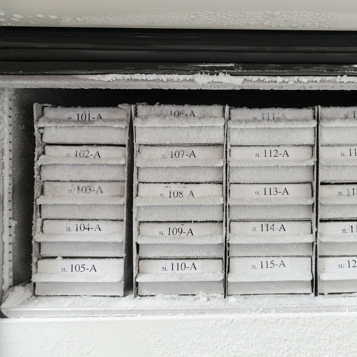 Cinta de Nylon para Etiquetadora Brady Negro sobre Blanco 3/4" (19mm) x 6.5m M21-750-499 resistente a temperaturas extremas frías